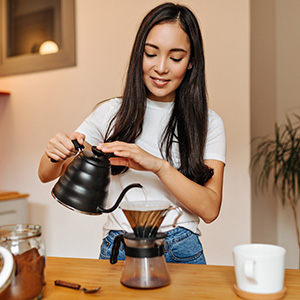 3-filtercoffee-adobestock_409977193_300x300