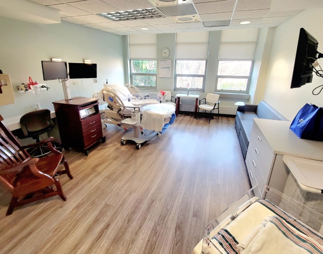 harris-birthing-center-room-photo_april-2025